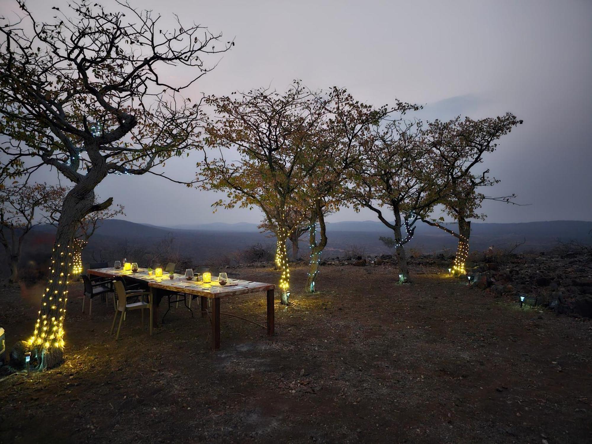 Onduri Lodge Outjo Esterno foto