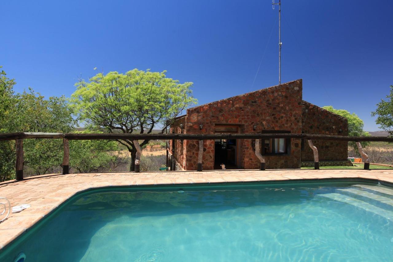 Onduri Lodge Outjo Esterno foto
